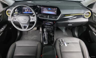 Trax Crossover