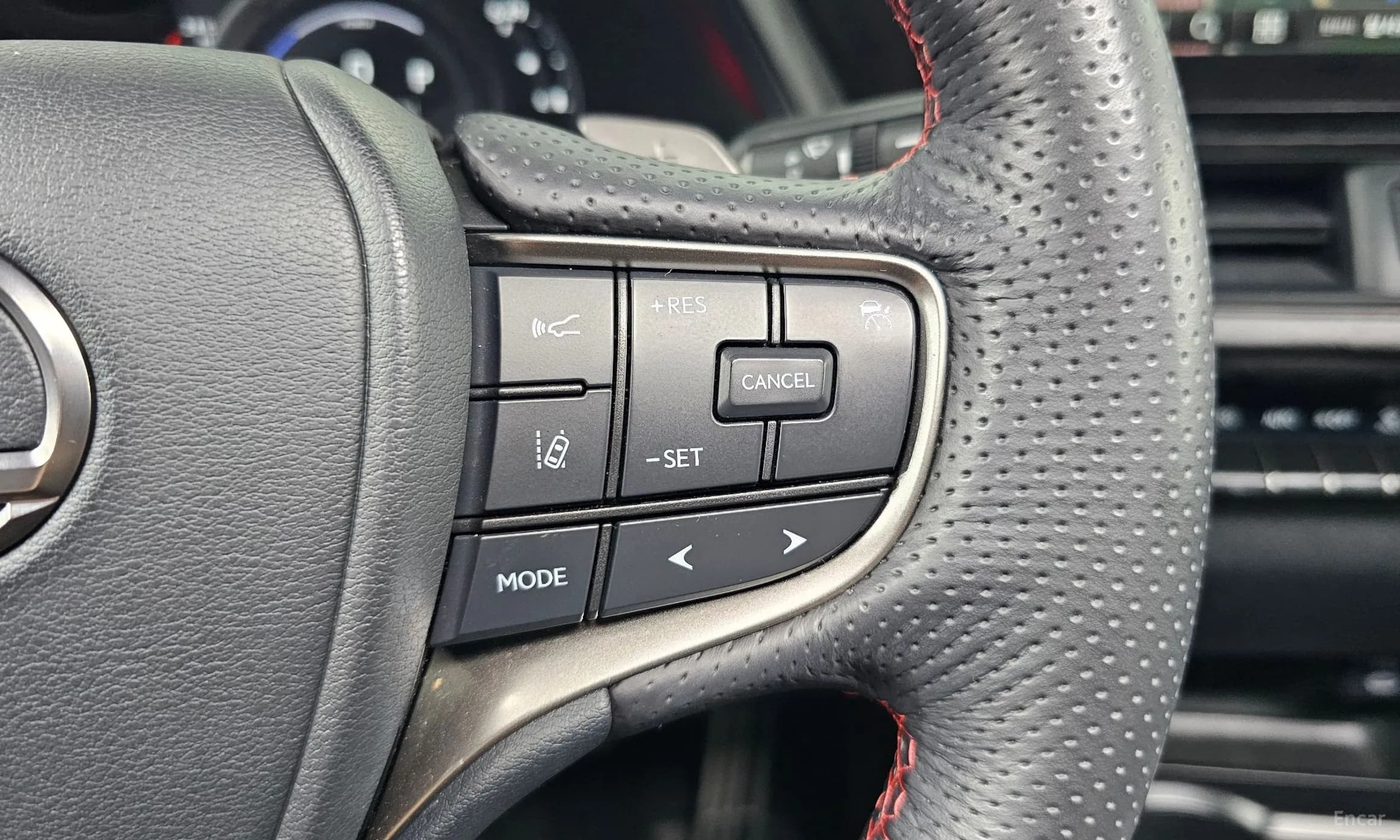 UX250h