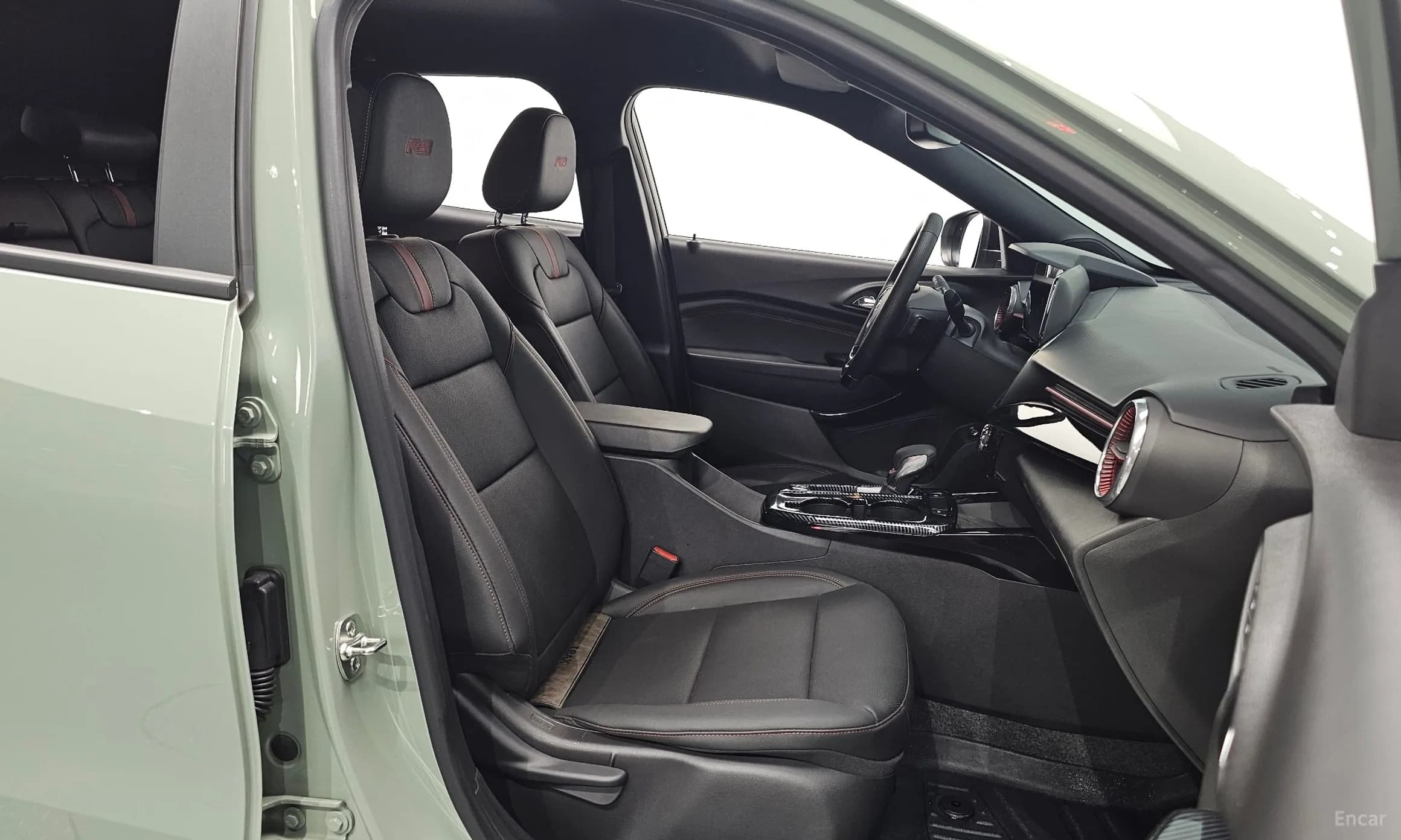 Trax Crossover