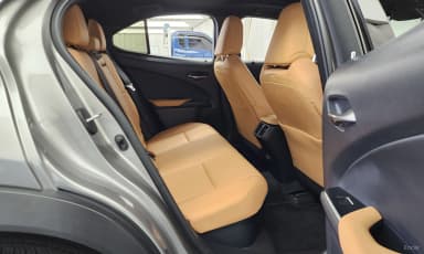 UX300h