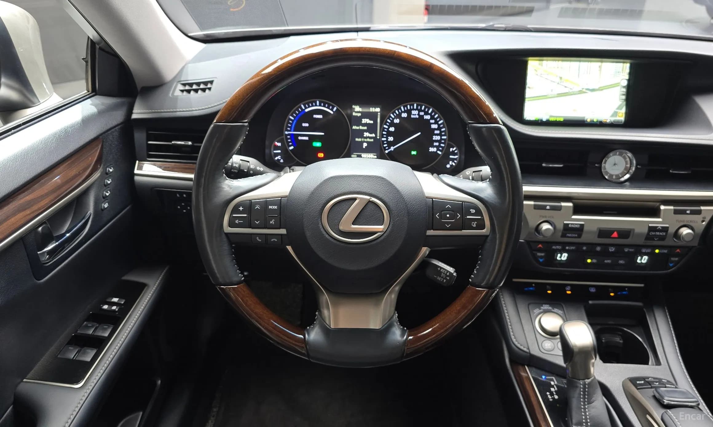New ES300h