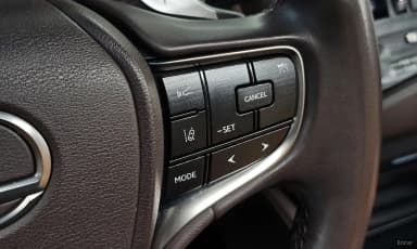 ES300h 7th Generation