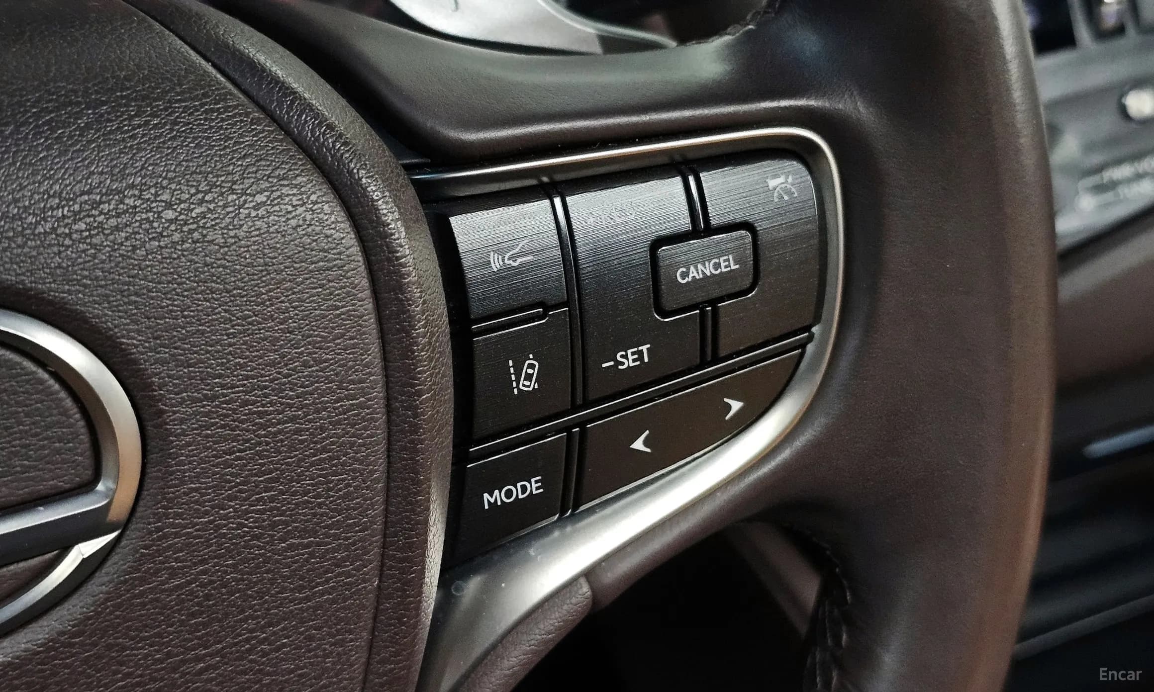 ES300h 7th Generation