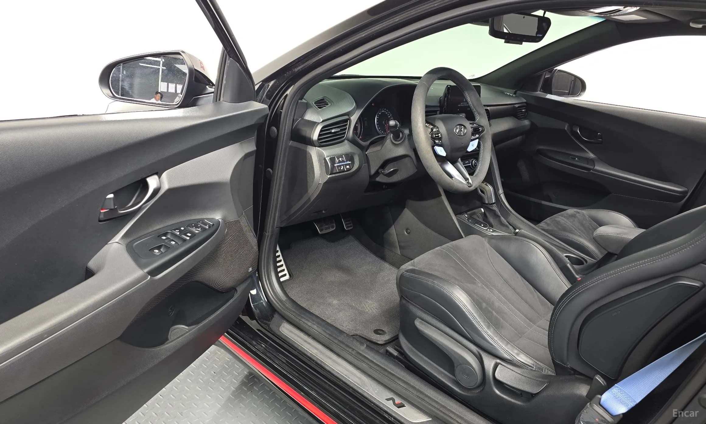 Veloster (JS)
