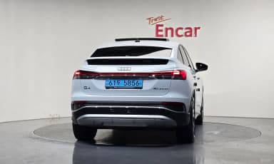 Q4 e-tron (F4)