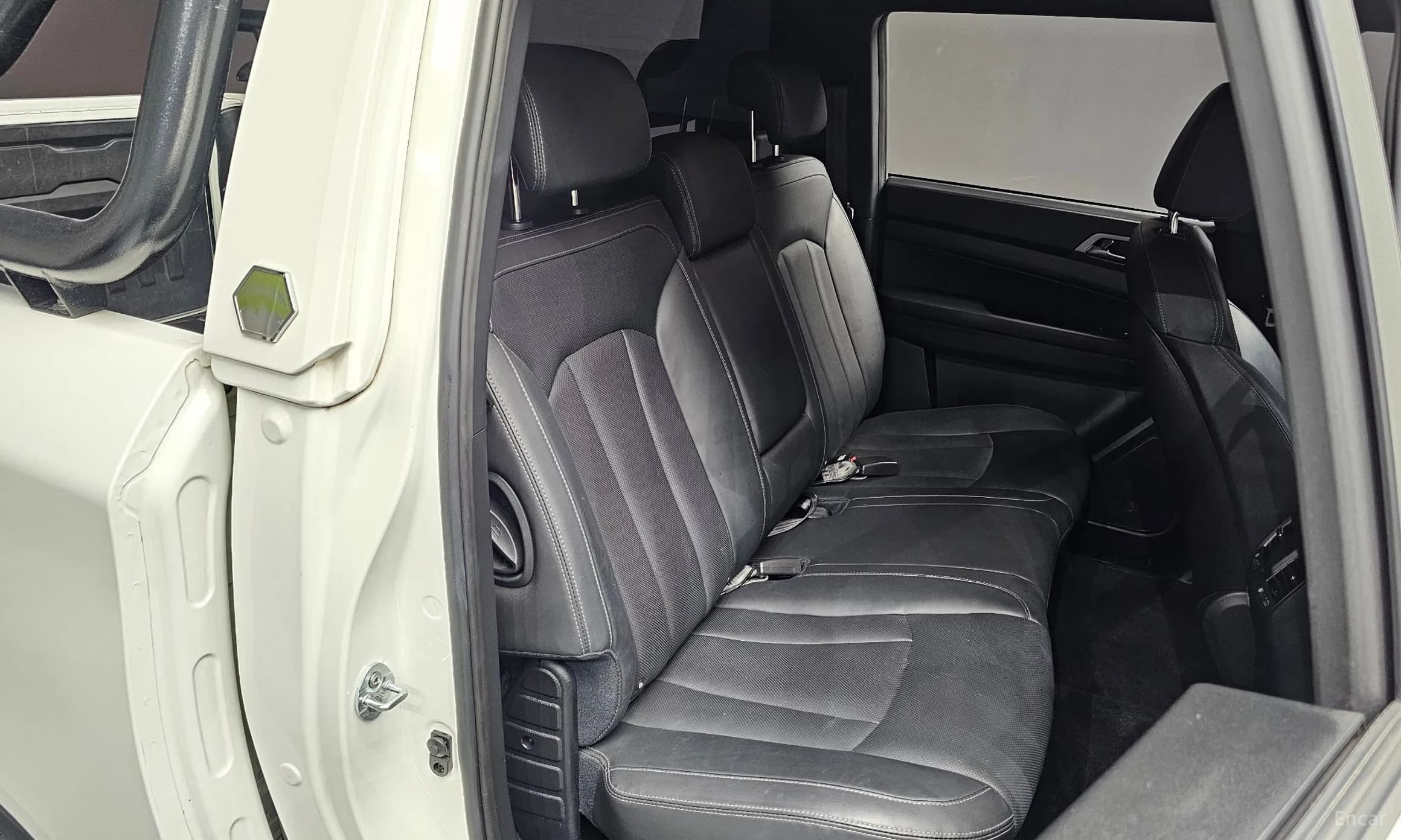 Rexton Sports Khan