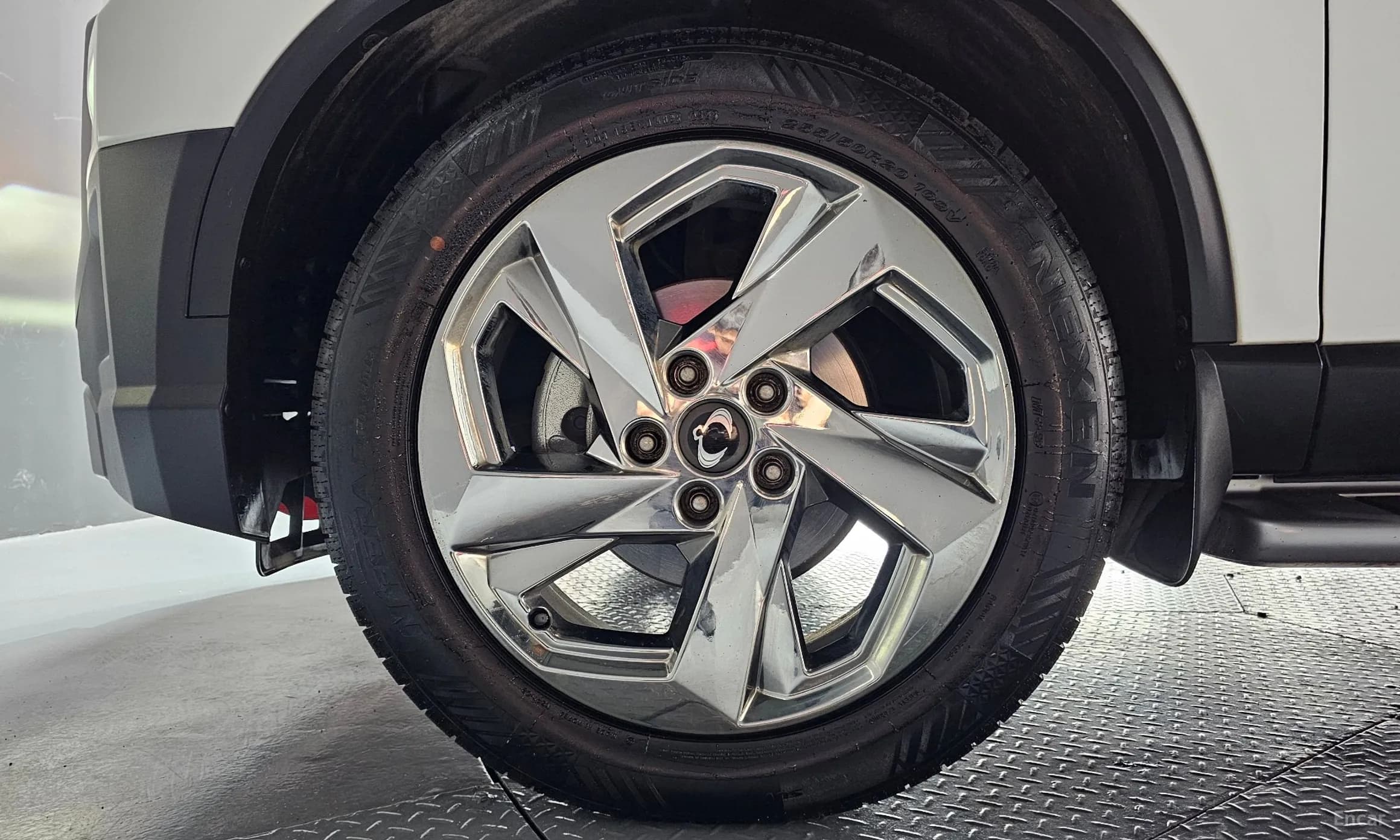 Rexton Sports Khan