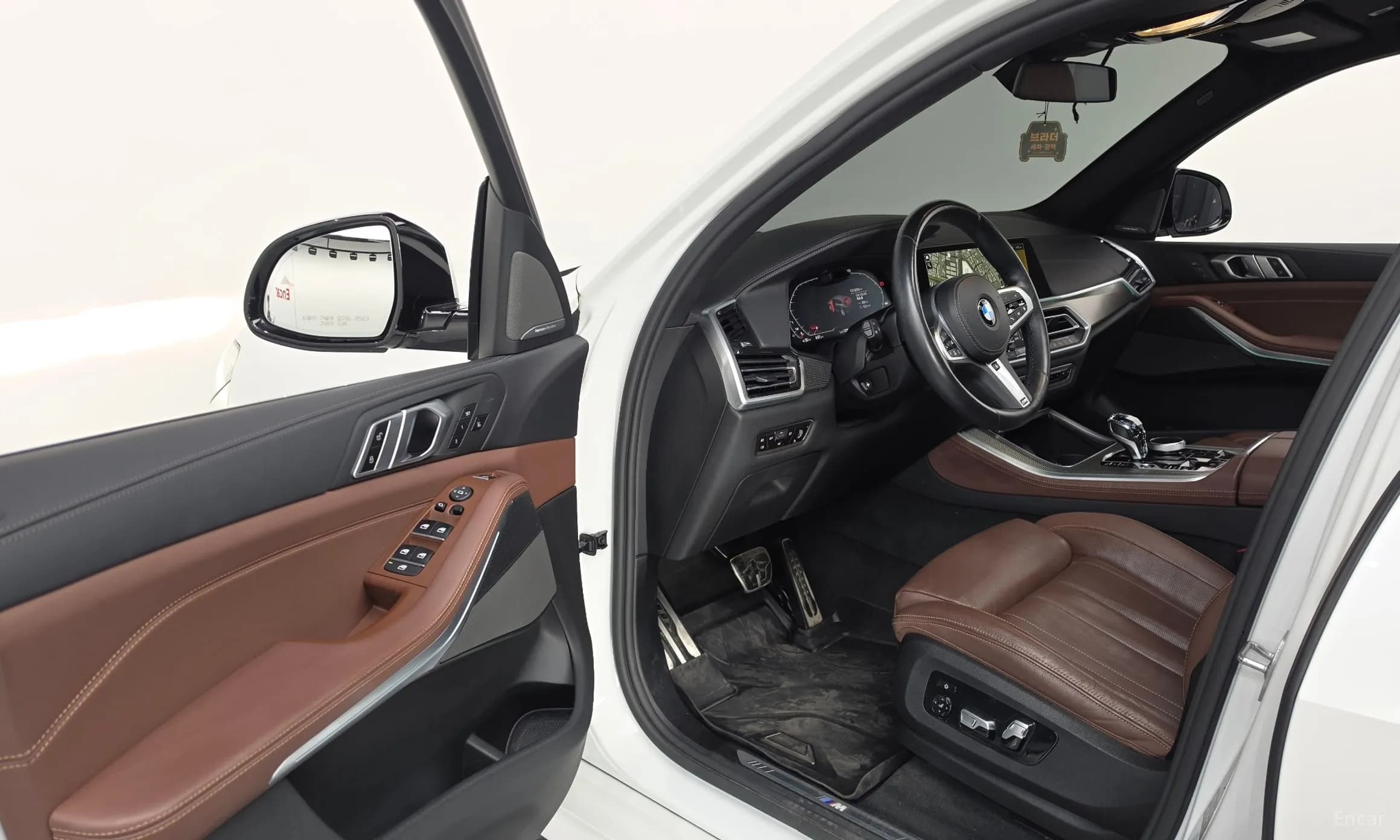 X5 (G05)