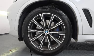 X5 (G05)