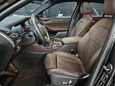 X4 (G02)
