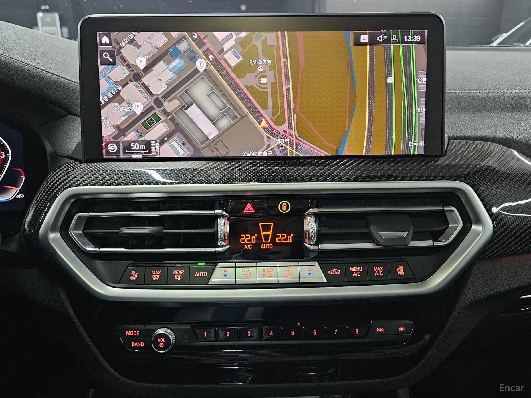 X4 (G02)