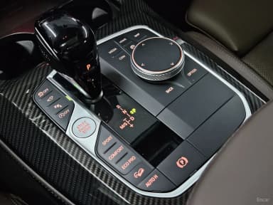X4 (G02)
