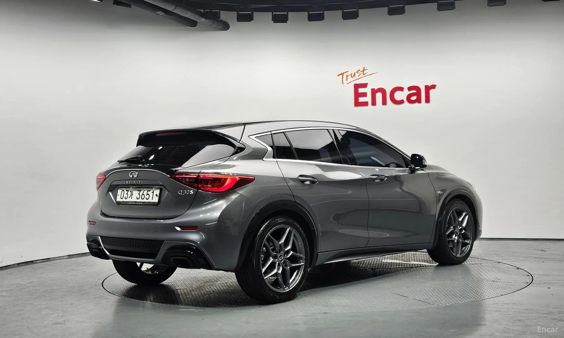 Q30