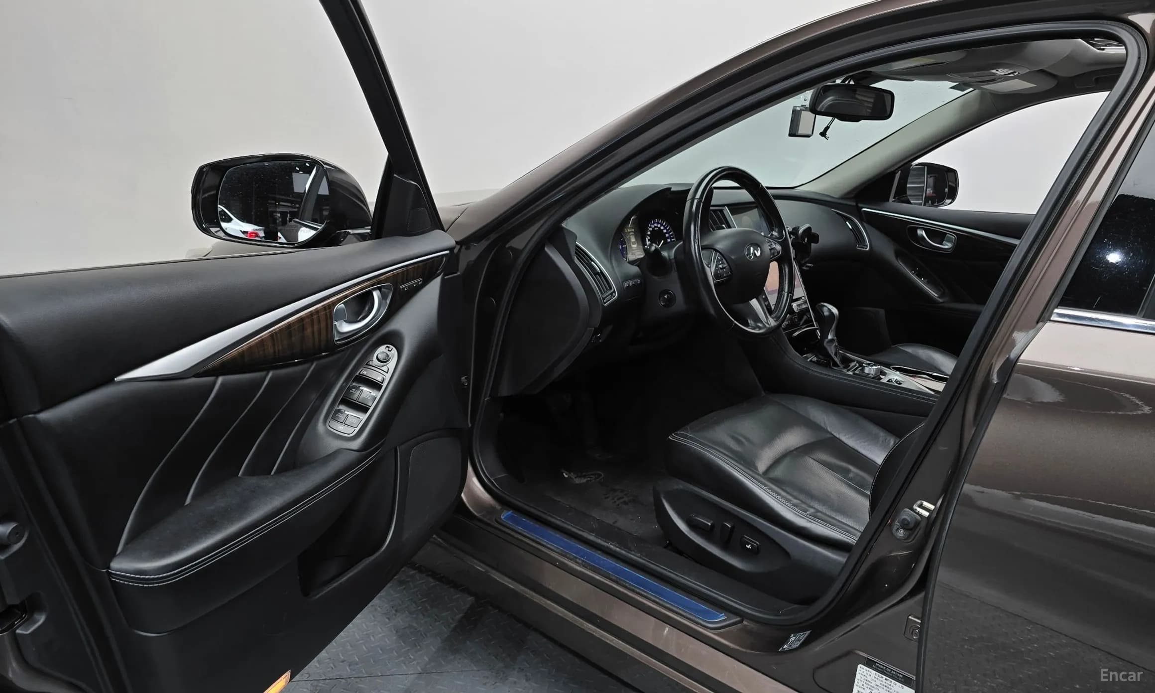 Q50
