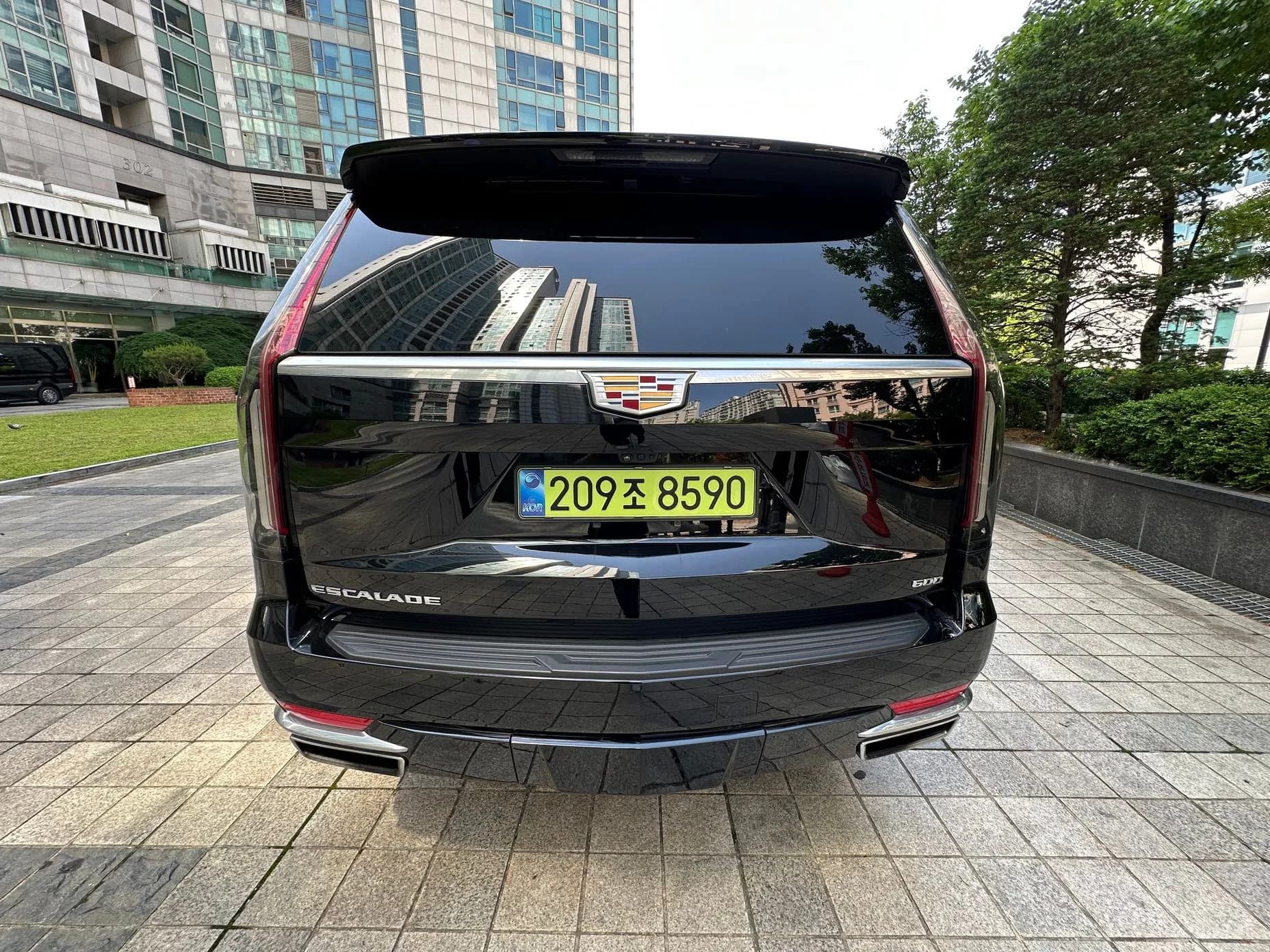 Escalade 5th Generation