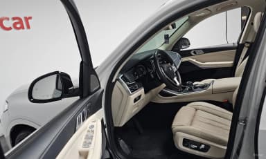 X7 (G07)