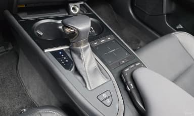 UX250h