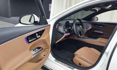 E-Class W214