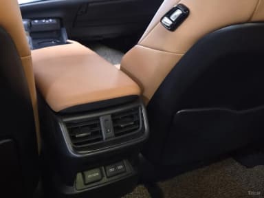 ES300h 7th Generation