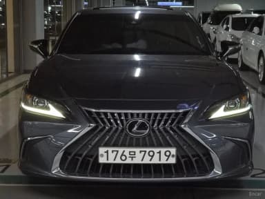 ES300h 7th Generation