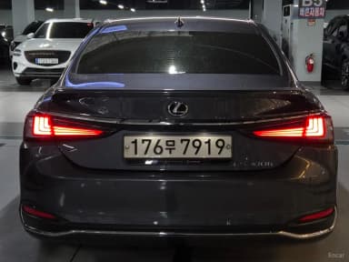 ES300h 7th Generation