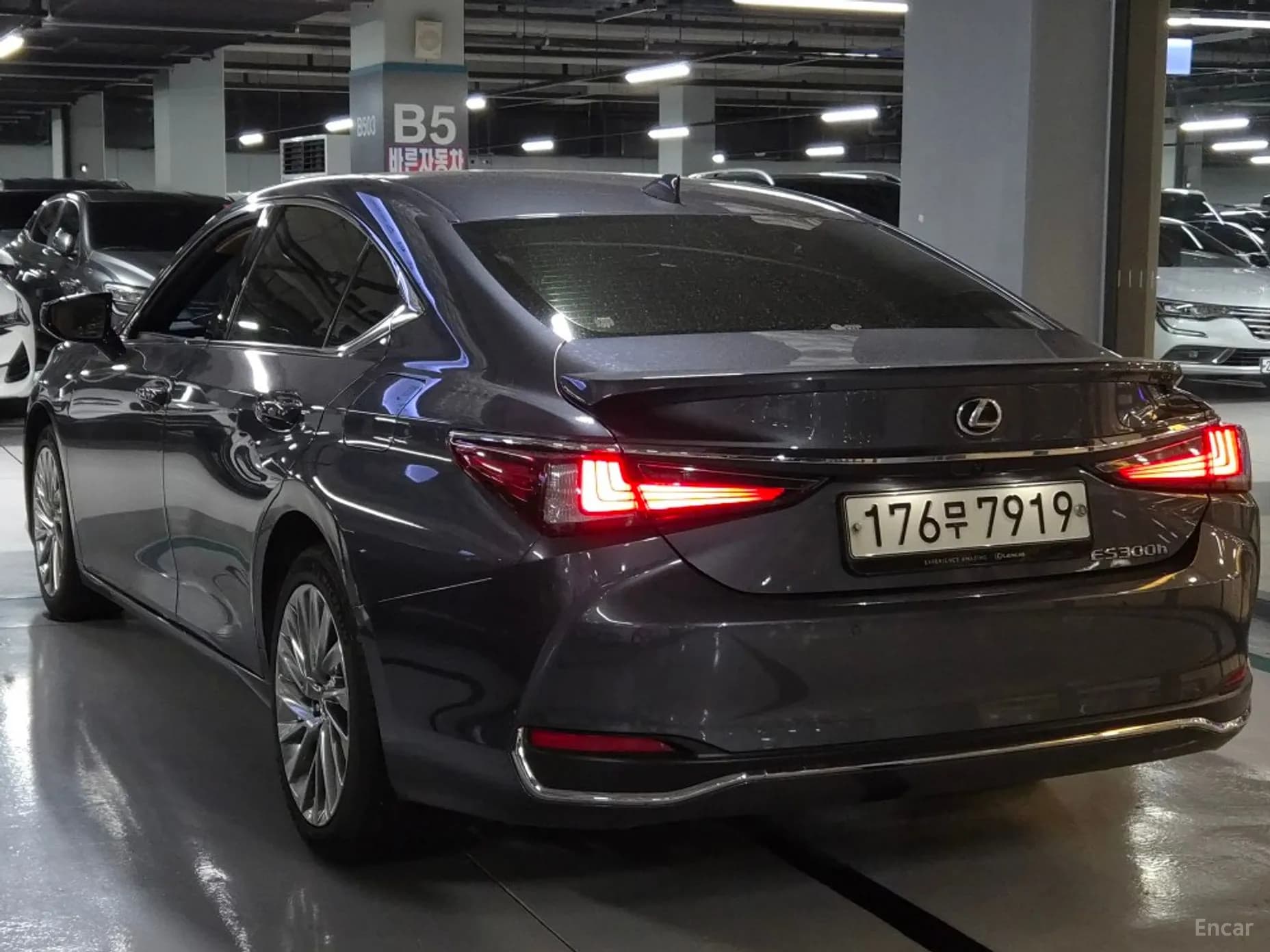 ES300h 7th Generation