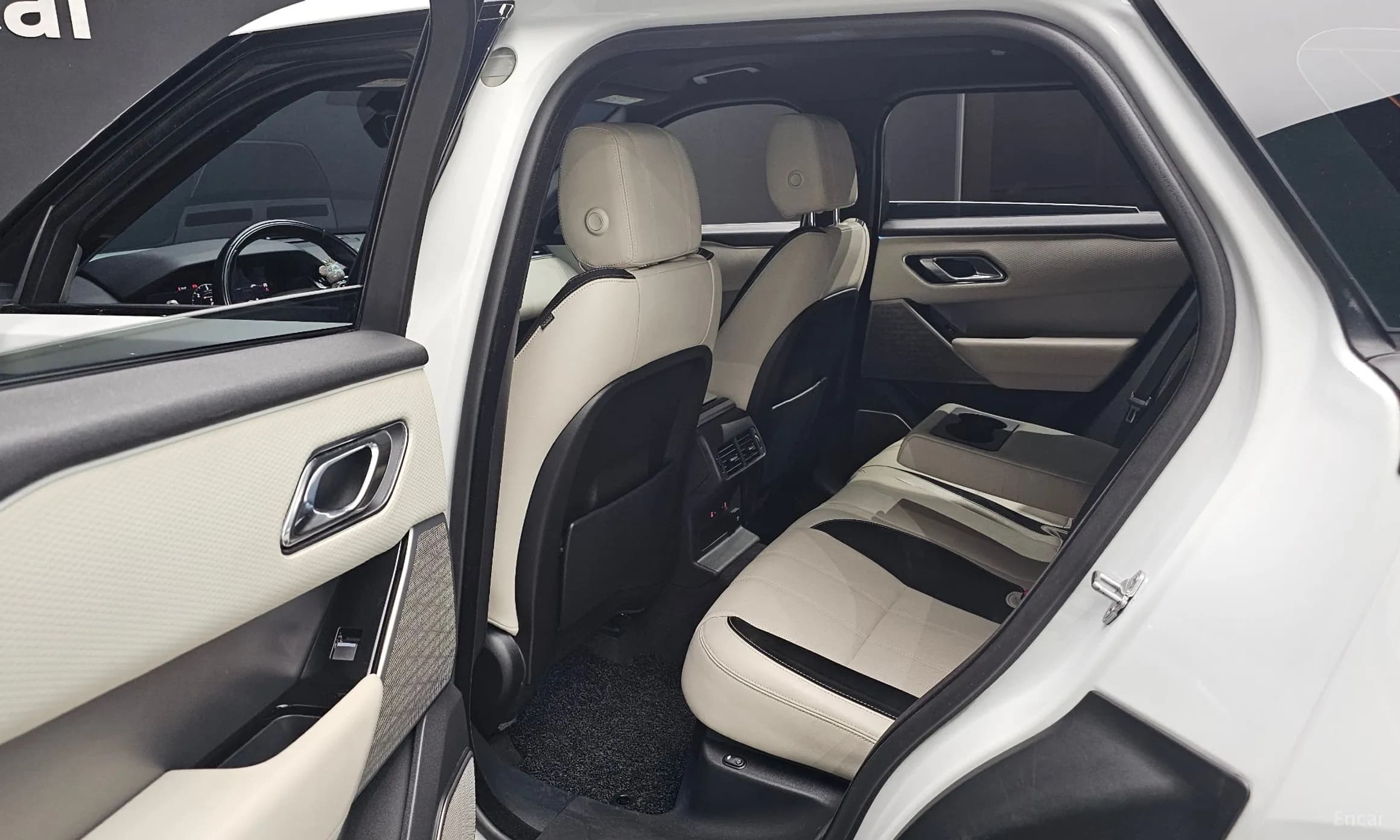 Range Rover Bella