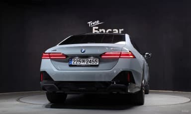 5 Series (G60)