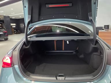 E-Class W214
