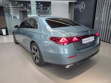 E-Class W214