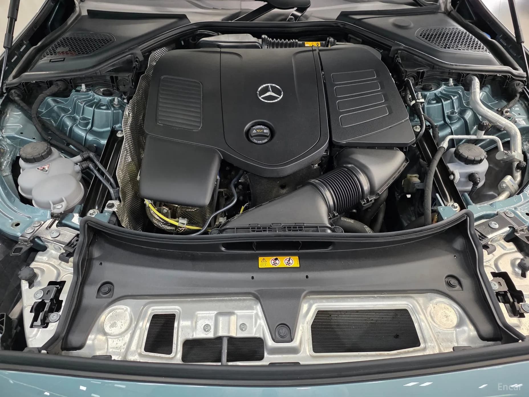 E-Class W214
