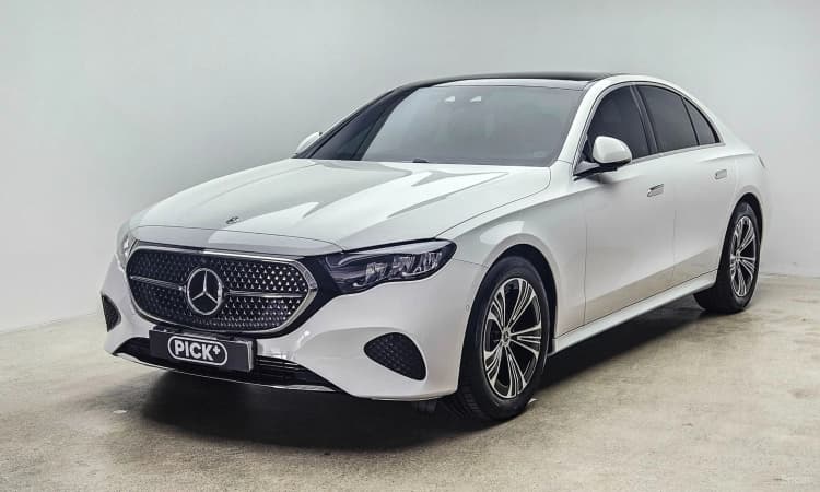 E-Class W214