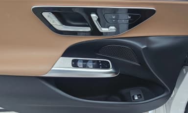 E-Class W214