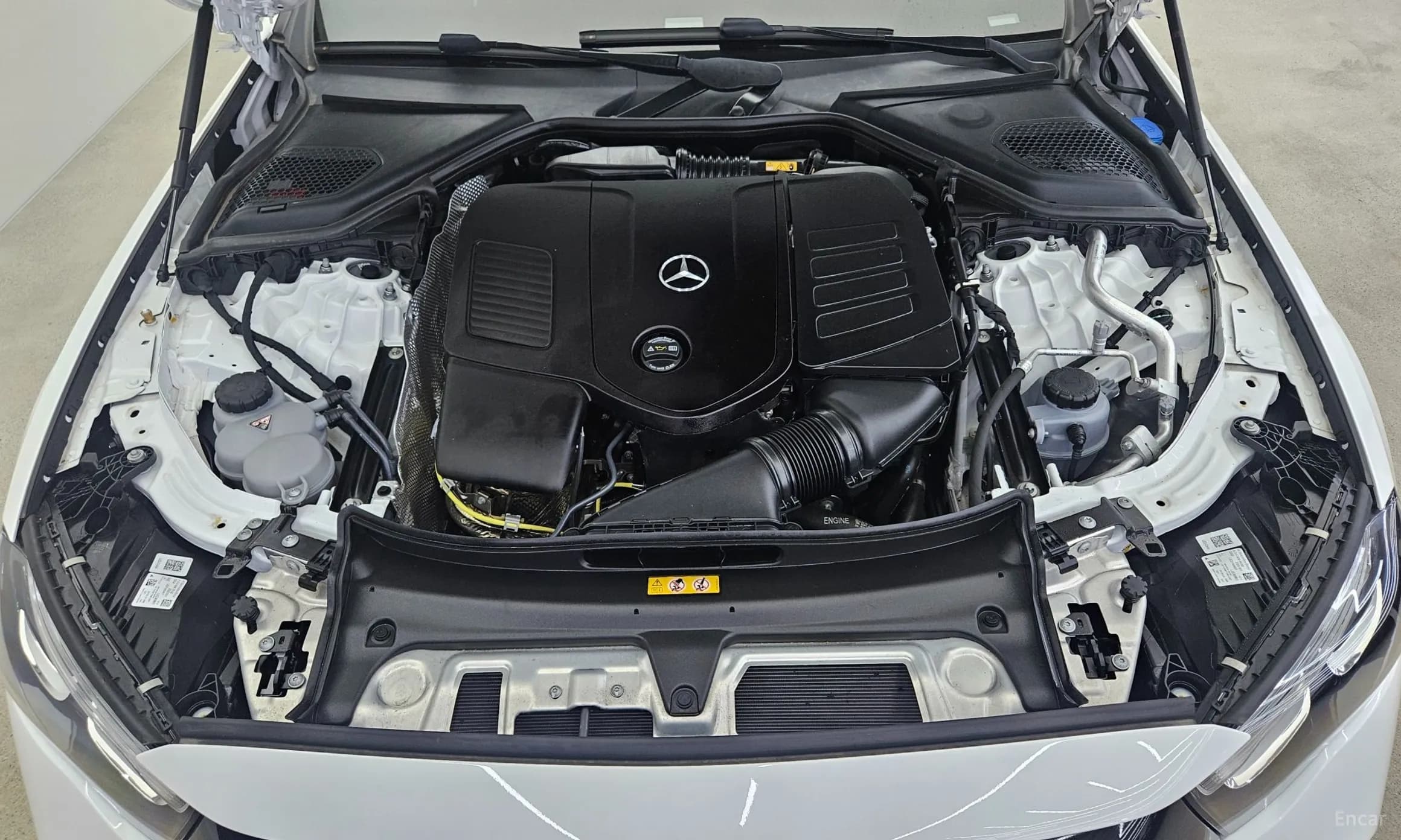 E-Class W214