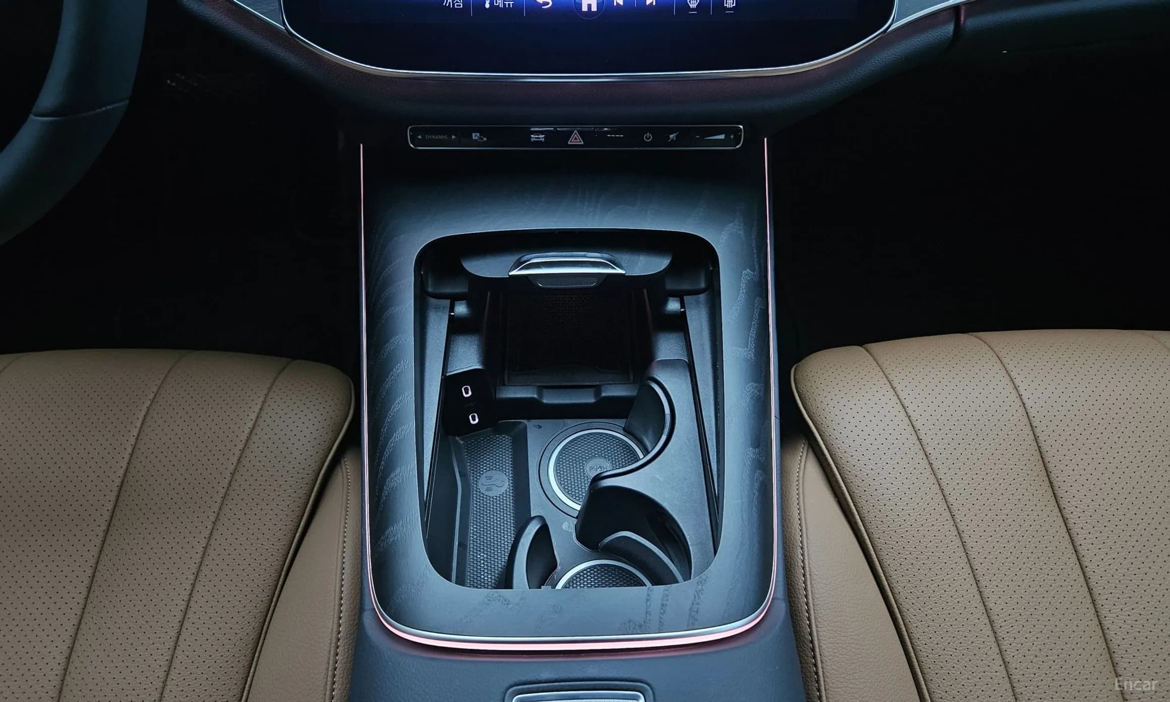 E-Class W214
