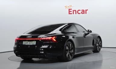 e-tron GT