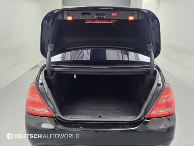 S-Class W221