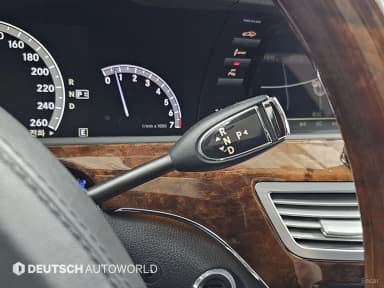 S-Class W221