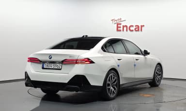 5 Series (G60)