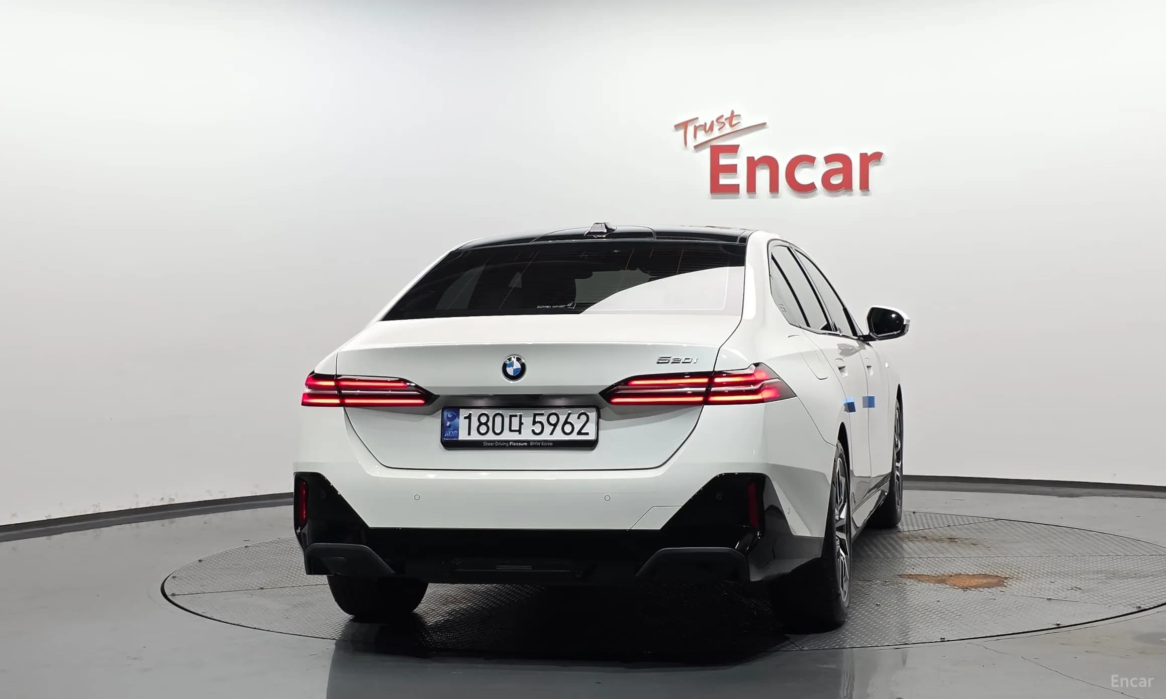5 Series (G60)