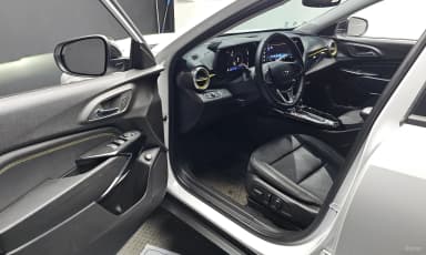 Trax Crossover