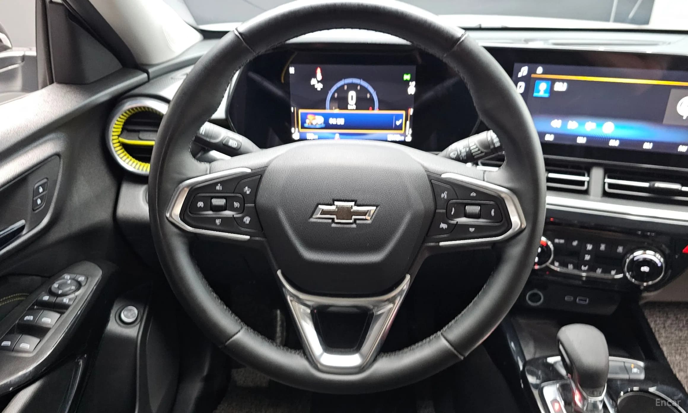 Trax Crossover