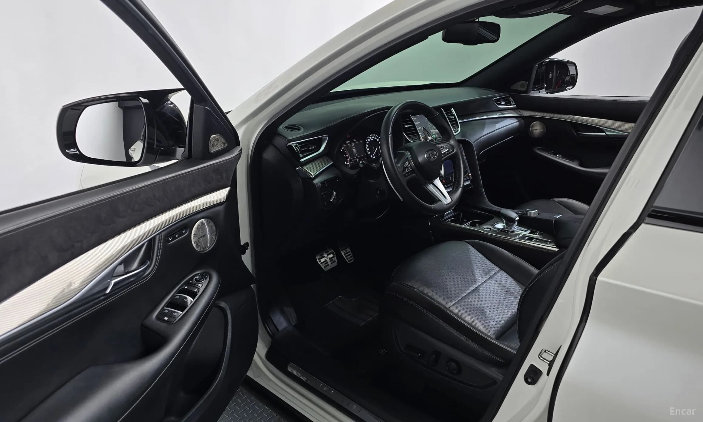 QX50 (P71A)