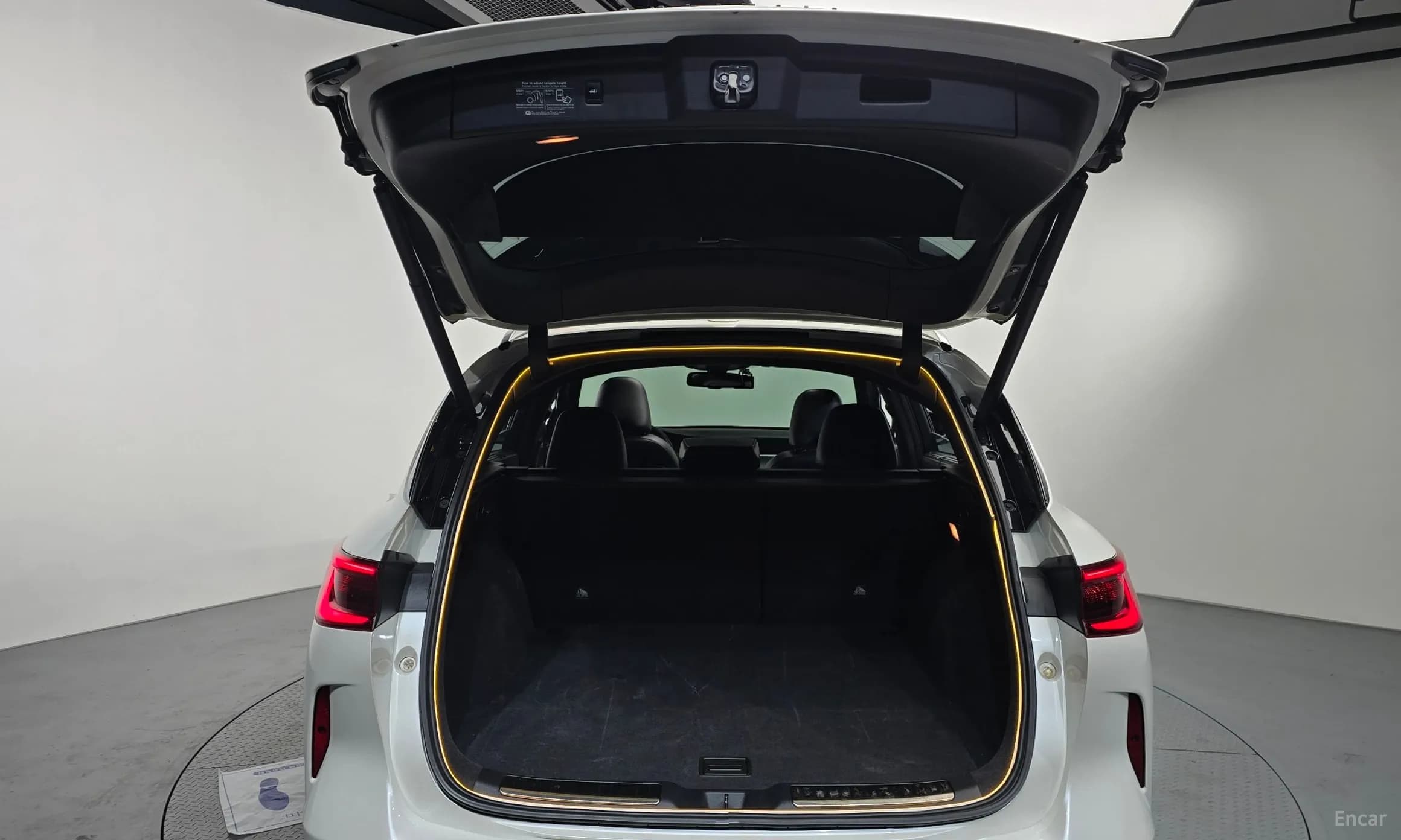 QX50 (P71A)