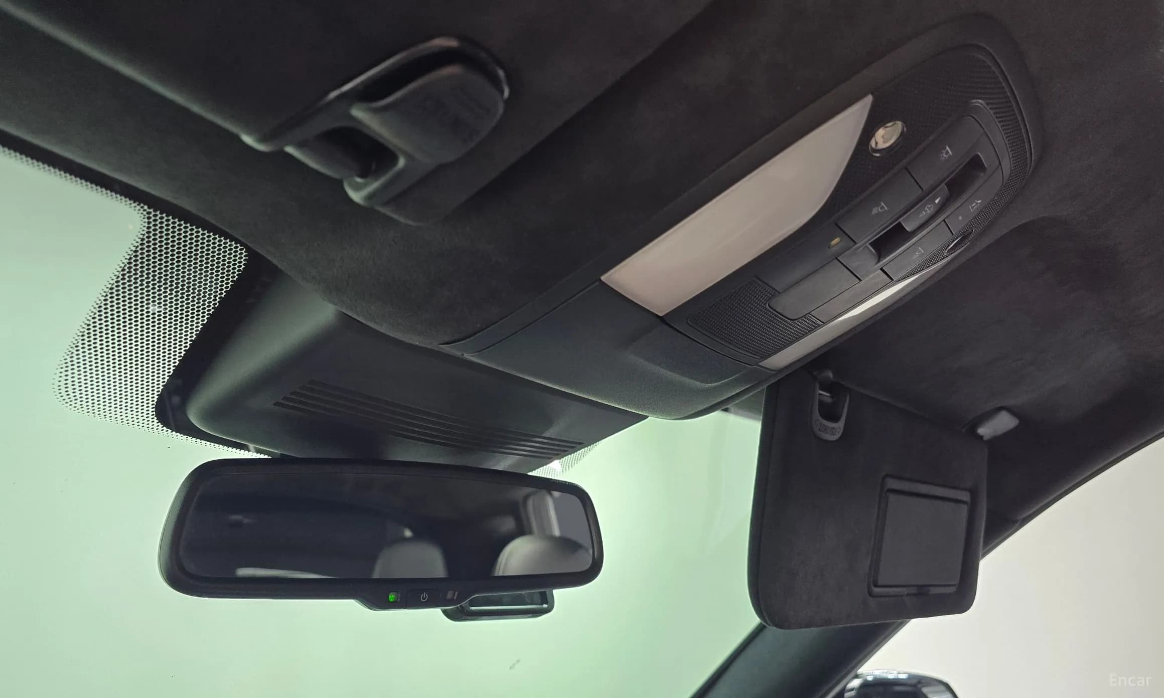 QX50 (P71A)
