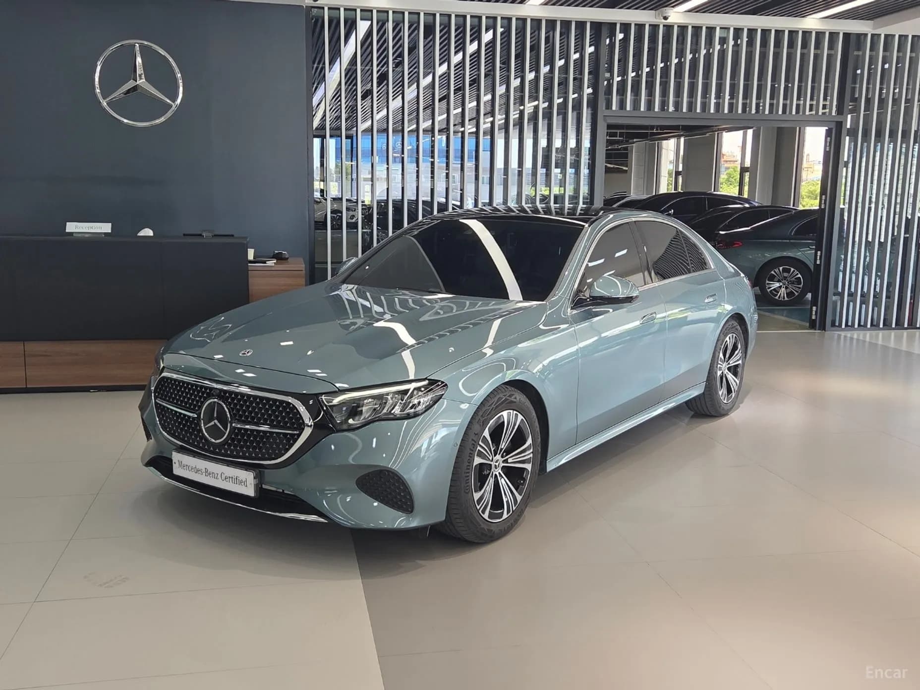 E-Class W214