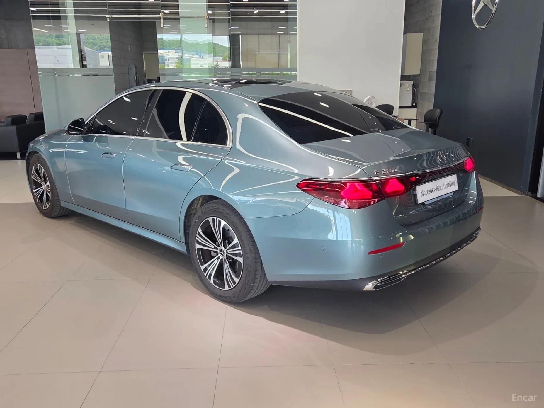 E-Class W214