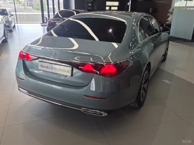 E-Class W214