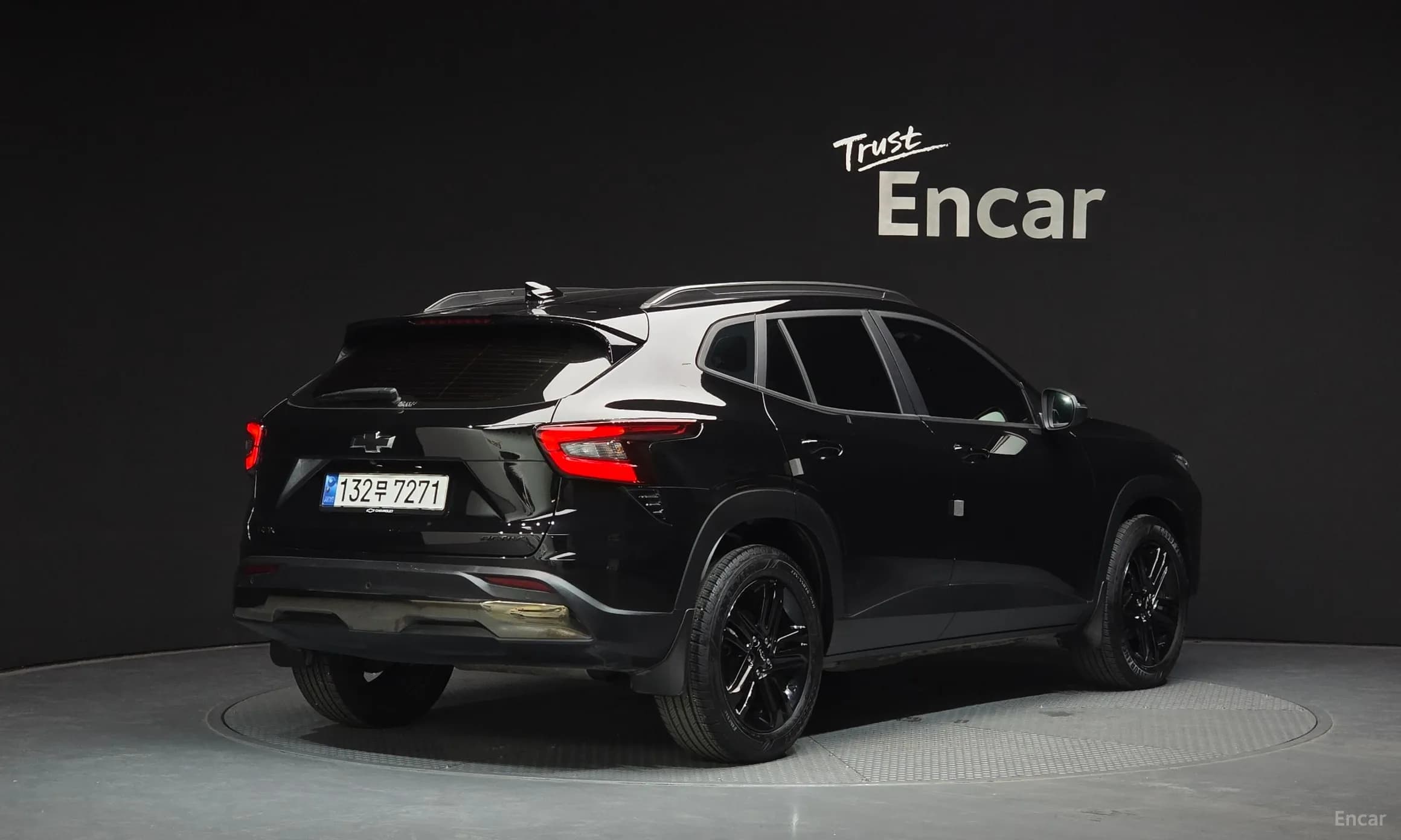 Trax Crossover