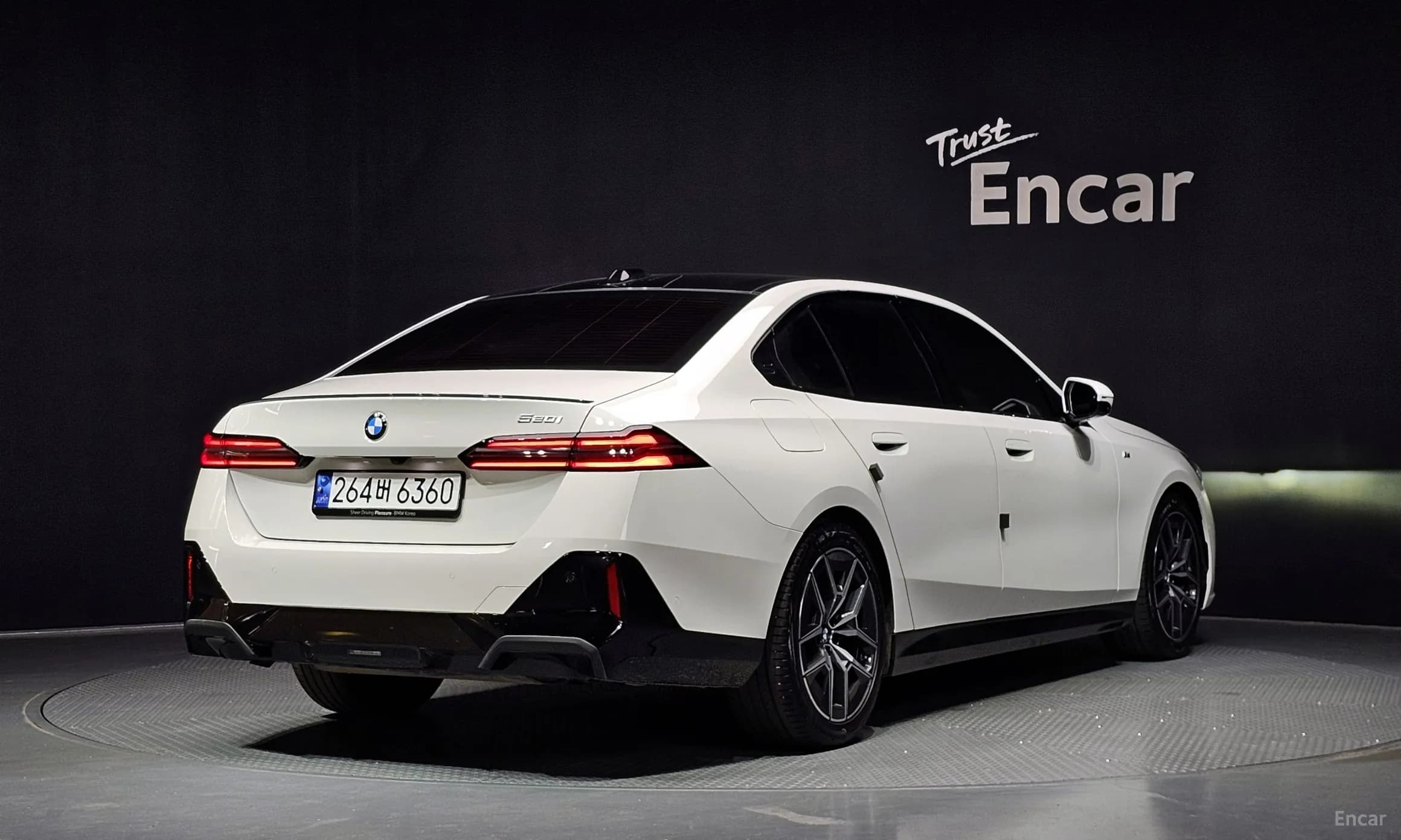 5 Series (G60)